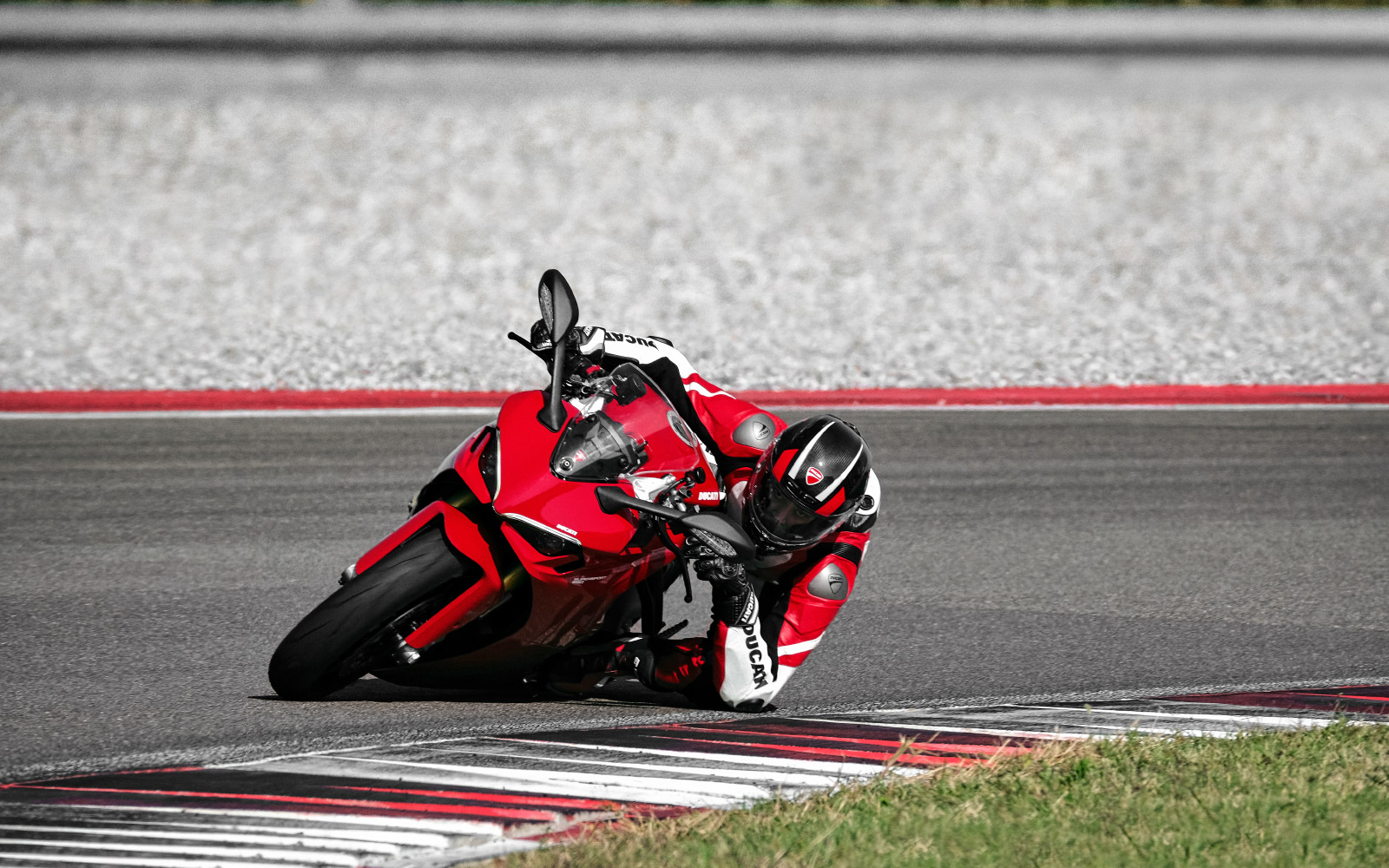 Посадка на Ducati Supersport